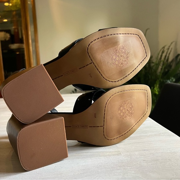 Vince Camuto Nilambie Studded Ankle Strap Sandal BLACK LEATHER 9 1/2 NEW - Picture 8 of 11